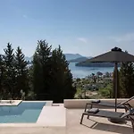 Feline With An Incredible Sea View Villa