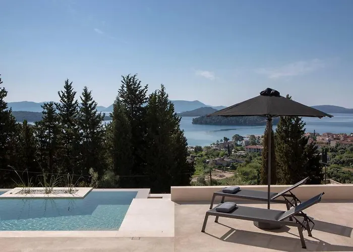 Villa Feline With An Incredible Sea View فيلة