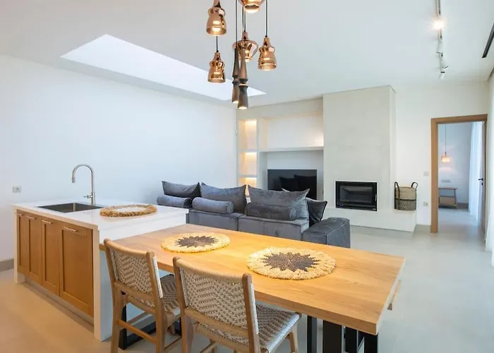 Villa Feline With An Incredible Sea View فيلة