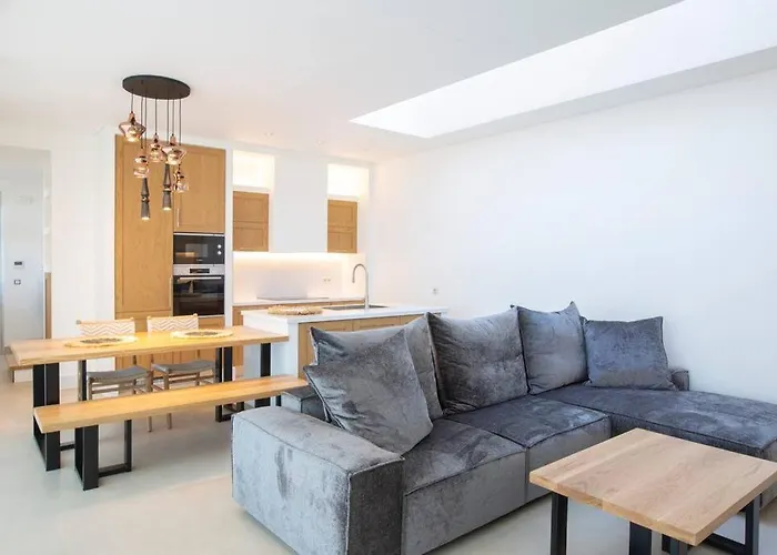 Villa Feline With An Incredible Sea View فيلة نيدري