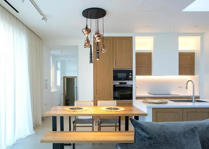 Villa Feline With An Incredible Sea View فيلة